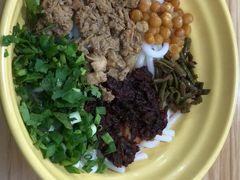 -吴佳拌米粉(川大店)