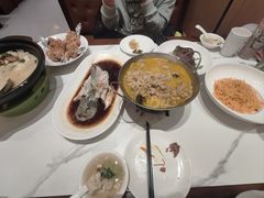 -梅利汴京烤鸭•开封豫菜地标店(东大街店)