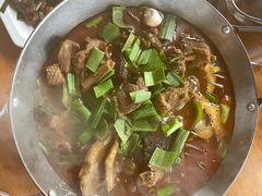 -临江餐馆二楼美食部落