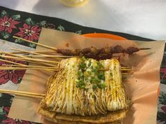 -刘姐啤酒鱼民族演艺餐厅(西街总店)