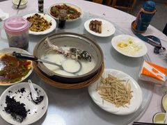 -天乐农家鱼头王(天目湖店)