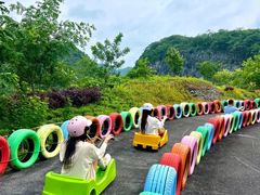 -百色大石围天坑群