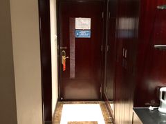 -黄埔华苑酒家(黄埔总店)