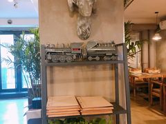 -HIGH FIVE哈福手工汉堡(桂林路店)