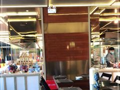-大中华希尔顿酒店-念自助餐·嗨啤·小龙虾