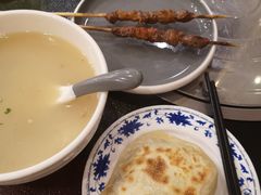 -乡村驴肉馆羊蝎子