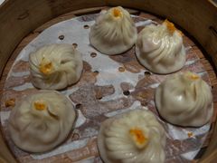 蟹粉小笼包-绿波廊(豫园店)