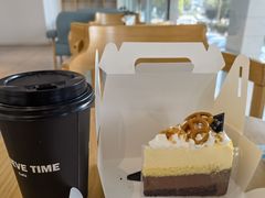 -焙丽拾光(麦凯乐直营店)