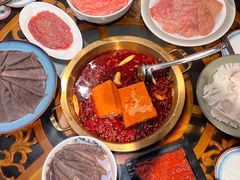 -小天鹅火锅·一线江景洪鼎旗舰店(洪崖洞店)