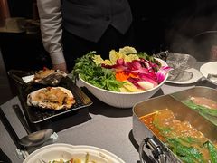 -左庭右院鲜牛肉火锅黑金店(陆家嘴中心店)