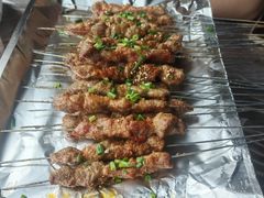 -亮亮烧烤(积玉桥总店)