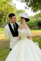 -喜爱高定婚纱摄影