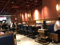 大堂-老墙根涮肉·铜锅·烧烤(欢乐谷·王四营店)