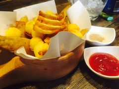 -HIGH FIVE哈福手工汉堡(桂林路店)