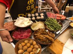 -黄潇洒老火锅(九眼桥宏济巷店)