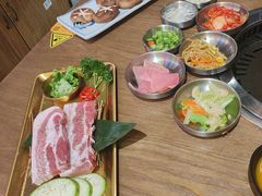 -香猪坊韩国烤肉专属门店(魏公村店)