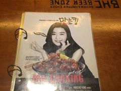 -BHC炸鸡(明洞总店)