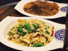 -关东情主题文化演艺餐厅