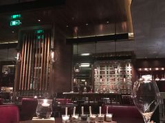 大堂-恰餐厅及酒吧 CHAR Bar & Grill (北京丽都皇冠假日店)