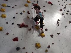 -山之巅攀岩馆(太古城店)