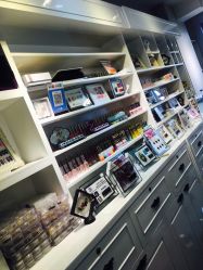 -NEW LOOK-绿麓 · 美甲美睫脱毛工作室