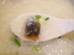 早点皮蛋瘦肉粥-甲乙饼·北京手工肉饼(西直门凯德茂店)