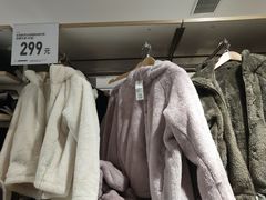 -优衣库(北京万柳华联购物中心店)