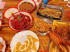 -冶建镜子·老南昌大排档·江西虾王(总店)