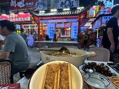 -刘姐啤酒鱼民族演艺餐厅(西街总店)