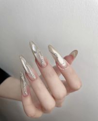 -赢韵美甲美睫瑞士净斑中心