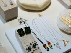-LADY FAFA(巨鹿路陕西南路路口店)