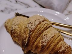 豆乳燕麦可颂-WHEAT&BAKER-麥(凯德来福士店)