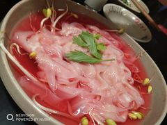 -茅草房·河畔园林火锅