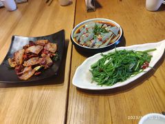 -隔壁老王·家常云南菜(花巷店)