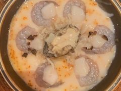 -老牌坊云南鱼豆花火锅(爱建店)