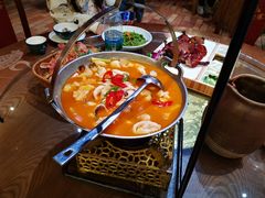 -老滇山寨•云南特色菜•地方菜•民族风情歌舞表演(金碧店)