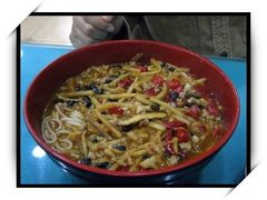 酸笋米粉-红鼻子桂林米粉(金唐新光界店)
