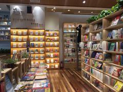 -猫的天空之城概念书店(印象城购物中心店)