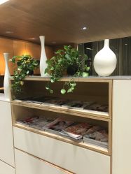 -CARR SALON