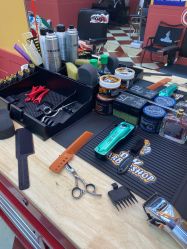 -Devilhands Barbershop男士理容店