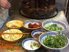 -曾笼笼牛肉饼