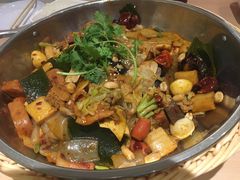 -拿渡麻辣香锅(世茂广场·工三店)