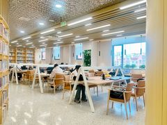 内景-浦东新区花木街道图书馆