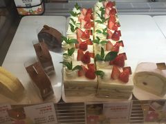 -花花卷卷·鲜食蛋糕(静安久光百货店)