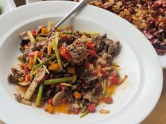 -严记小天府酸菜鱼(西四路店)