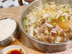 牛排骨浓汤-本家韩国烤肉(青岛万象城店)