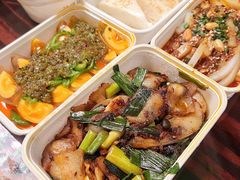 回锅肉-渝信川菜 · 川味家常菜(财富购物中心店)