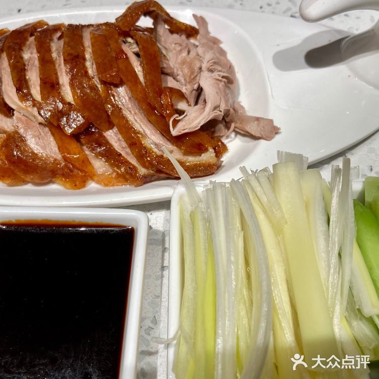 这家烤鸭店比大董不差