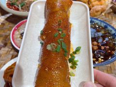 -爆炸头阿姨小四川正宗川味小吃(无任何分店)