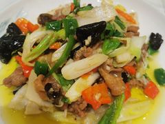 -犇逸·乐山跷脚牛肉·四川现炒(览海店)